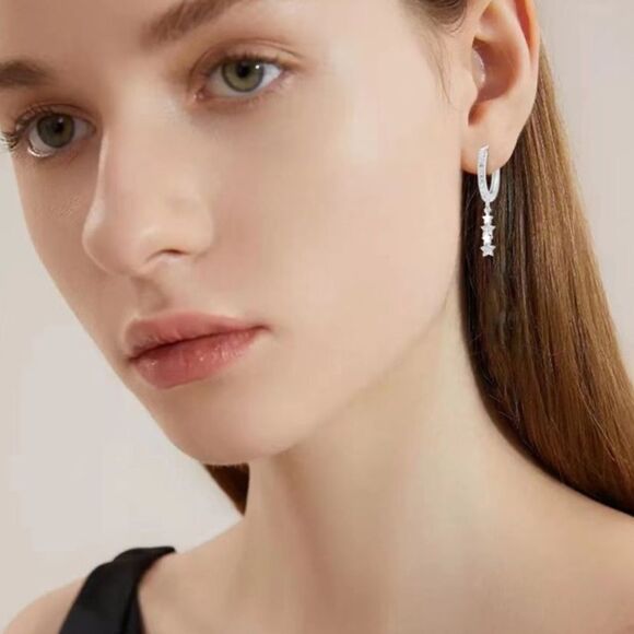 ⭐️Dainty Sparkling Silver Star C Hoop Dangle Drop Earrings - Picture 3 of 15